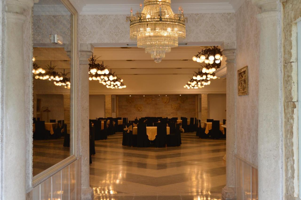 Nuevo Hotel Capitolio Valdepeñas Kültér fotó